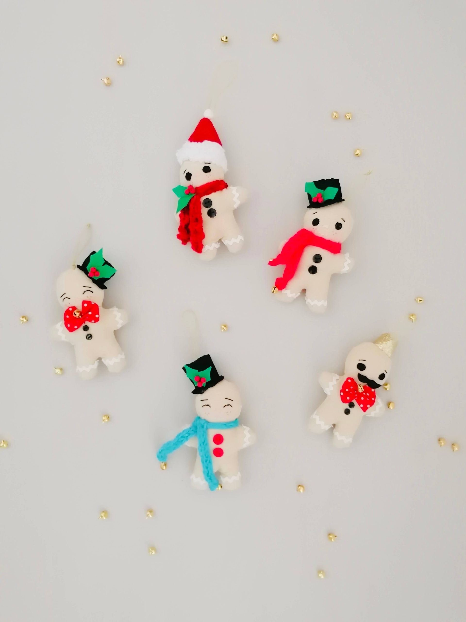 Muñecos simpáticos y divertidos para colgar. Muñequitos de jengibre