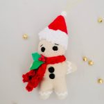 Gorro de Papá Noel y bufanda roja