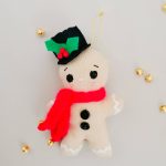 Sobrero de copa y bufanda roja