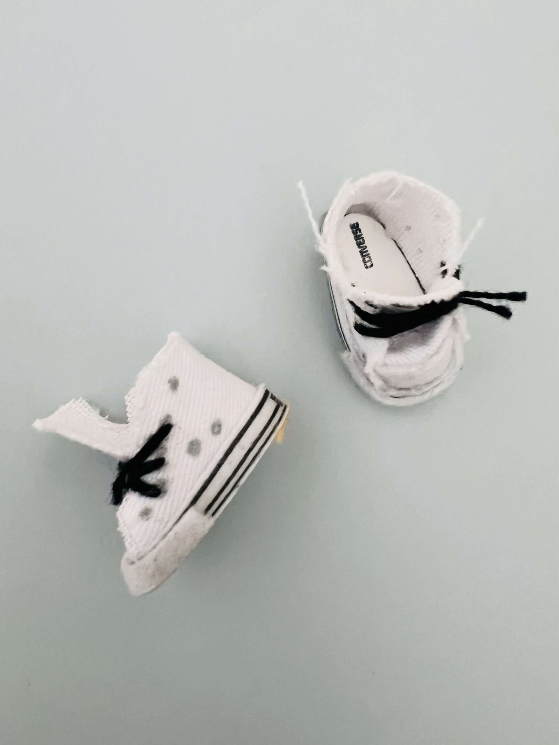 Zapatillas minis para muñecas